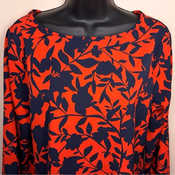 Small Croft And Barrow Red Navy Blue Floral Print Blouse 3/4 Sleeve Lightweight - Picture 8 of 13